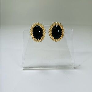 Paulo Gucci 80’s clip on earrings